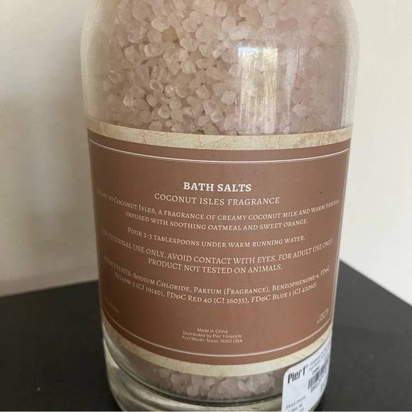 NWT Pier 1 Imports Coconut Isles Scented Bath Salts 30oz Bottle Tropical Relax - Picture 3 of 5